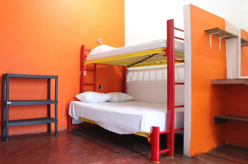 Hostal Vive La Vida Playa del Carmen Exteriör bild