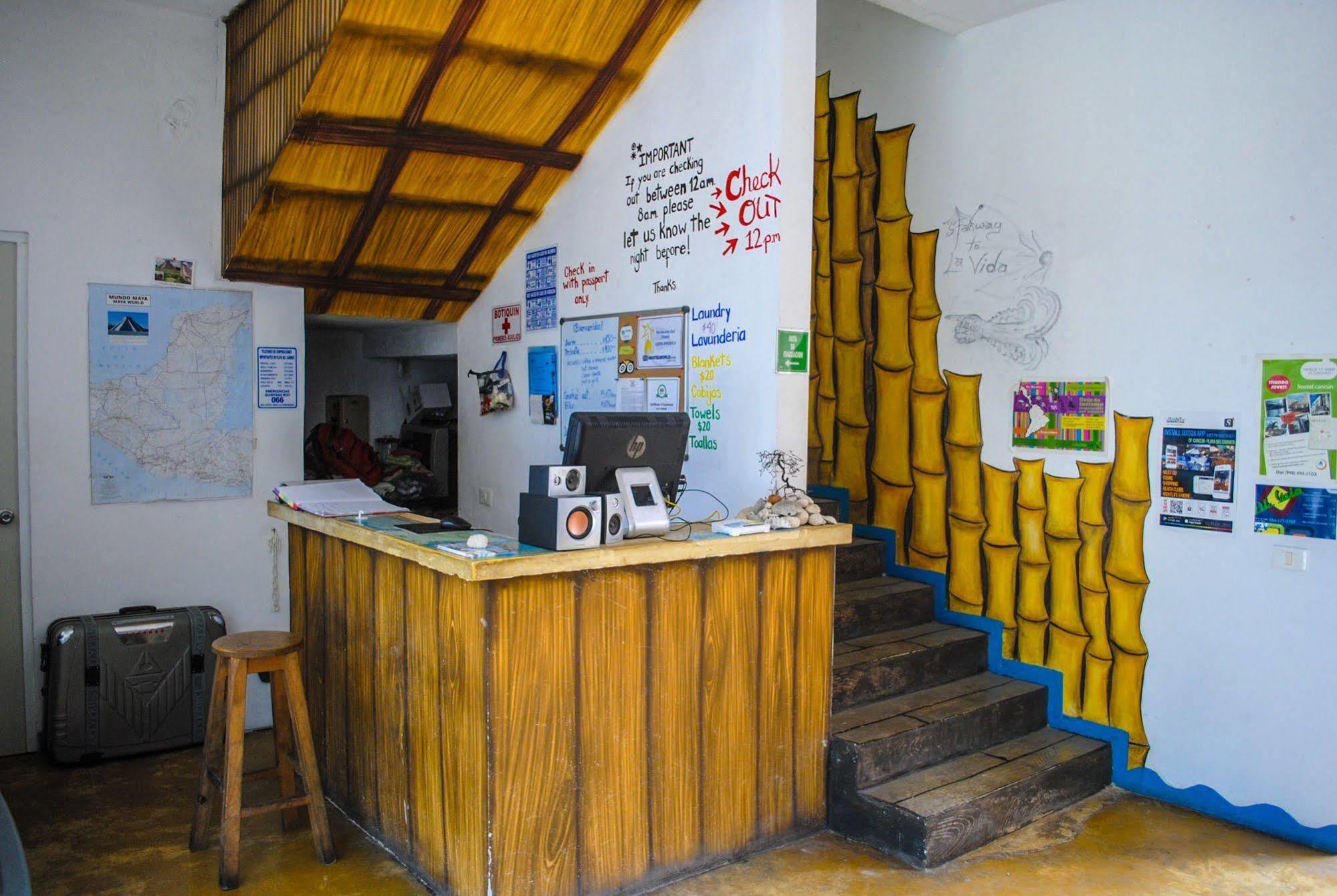 Hostal Vive La Vida Playa del Carmen Exteriör bild