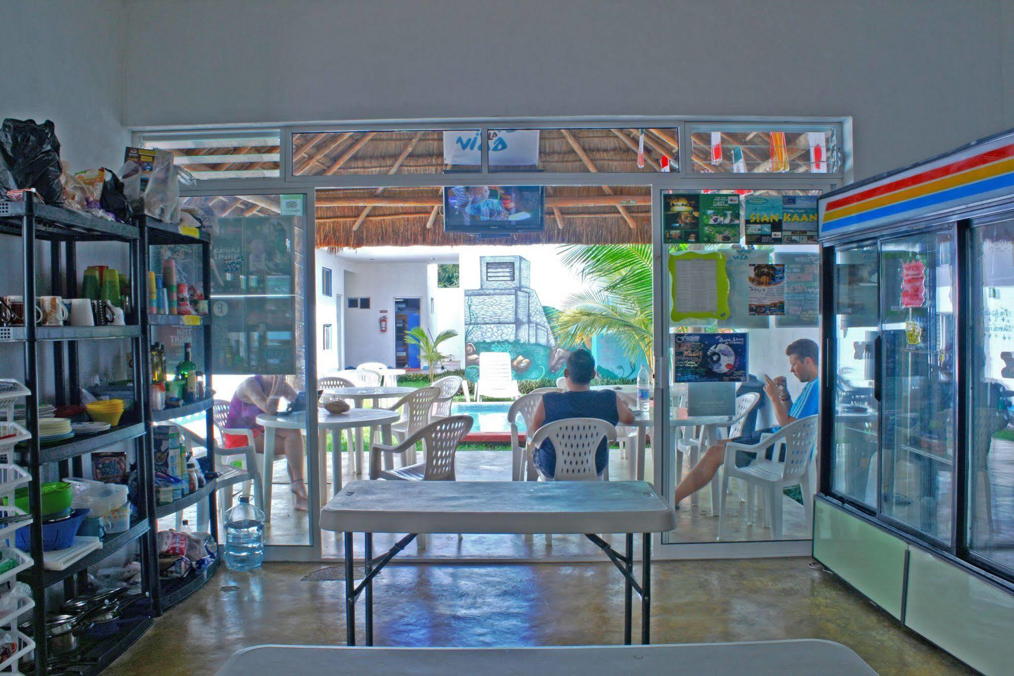 Hostal Vive La Vida Playa del Carmen Exteriör bild